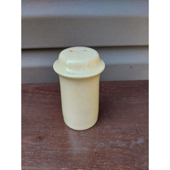 Franciscan Sea Sculptures Salt Shaker Sand - Picture 2 of 3